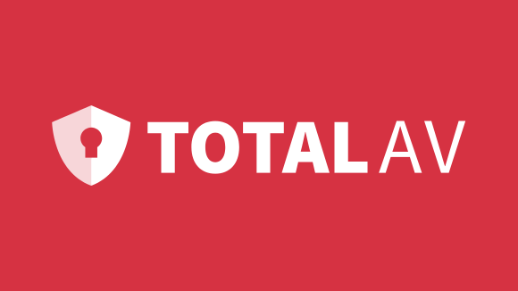 TotalAV logo i vitt med röd bakgrund.